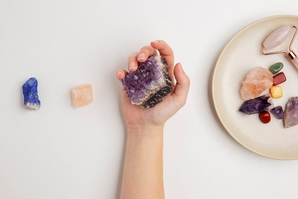 unveiling-the-truth-exploring-the-healing-potential-of-crystals